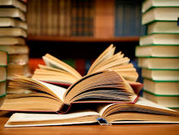 The Reference Books That Belong on Every Student's Desk Slug: reference-books-every-student-needs