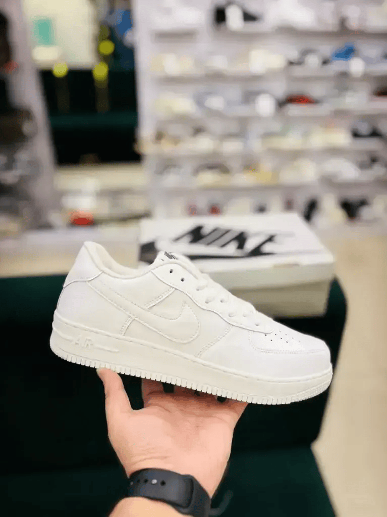 N AF1 WHITE